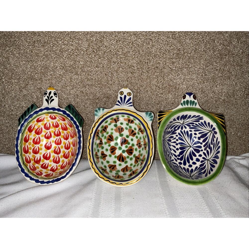 Mexican Majolica Pottery Turtle Shaped Ceramic Salsa Bowls Set of 3 Hand Painted - Picture 3 of 5